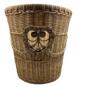 Vintage Decorative Heart Brown Wicker Waste Basket or Magazine Holder 13 x 12.5